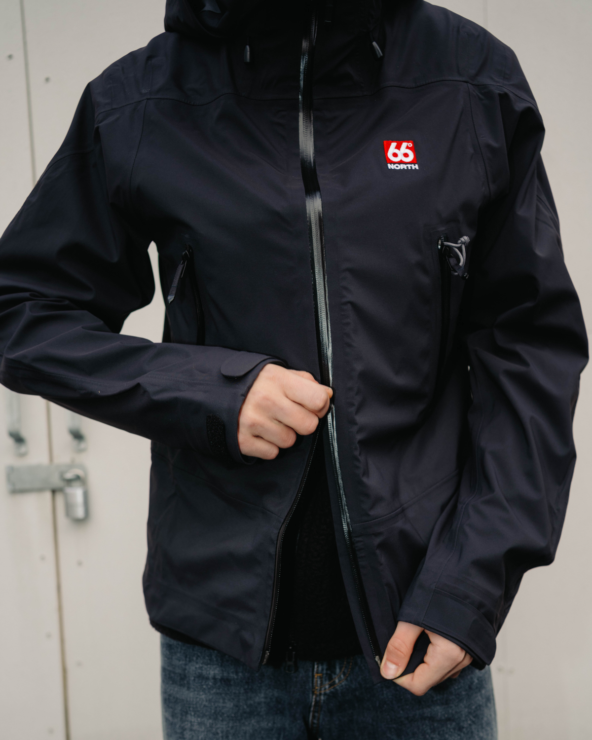 Snaefell Shell Jacket - Black