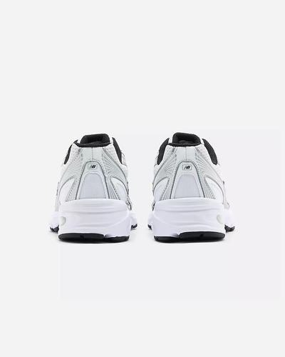 U740NW2 - White / Silver Metallic / Black