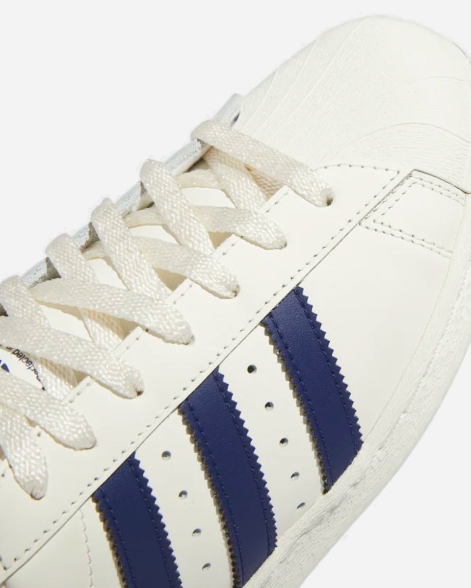 Superstar 82 - Off White/Navy - Munk Store