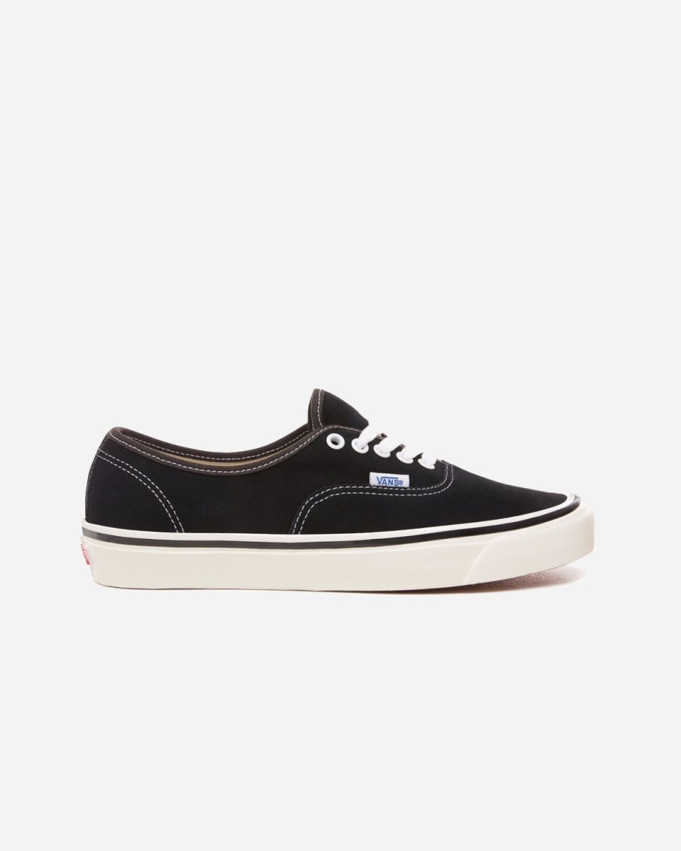 UA Authentic 44 DX (Anaheim) - Black/White - Munk Store