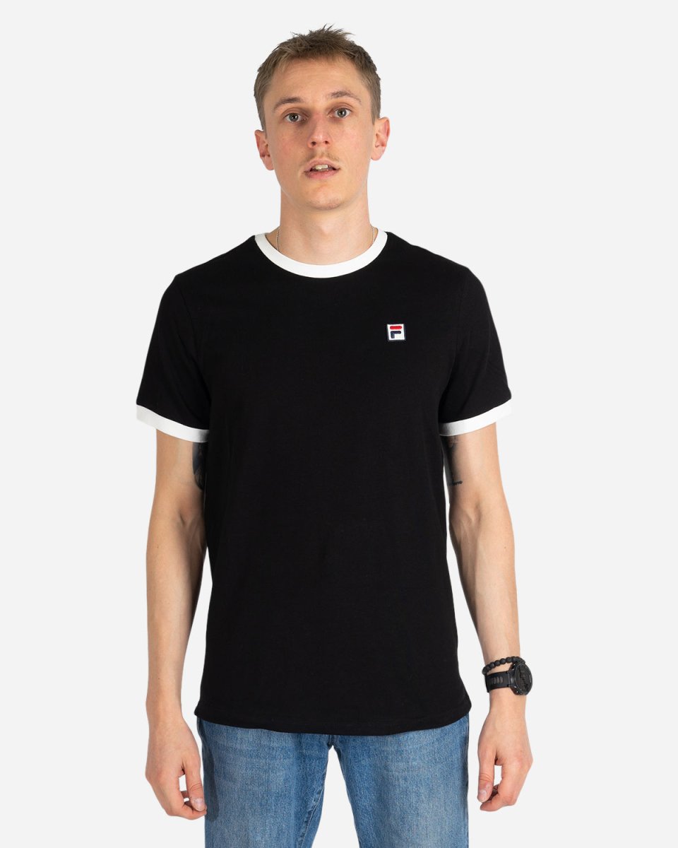 Ward Ringer Tee - Black från Fila - Munk Store